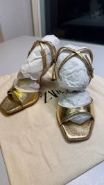 Zara ЛАКИРОВАННЫЕ БОСОНОЖКИ Gold | 2372/510/091