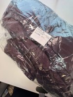 Bershka Куртка с эффектом винила Burgundy | 6614/228/605