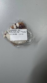 Zara Рождественская елочная игрушка собака-шар воздушного шара Brown | 6187/043/700