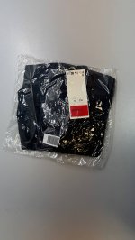 Oysho Легкая и теплая высокотехнологичная куртка декоративными швами BLACK | 2780/332/800