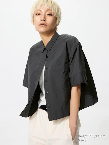 Шелковистая короткая рубашка прямого кроя (полурукав)