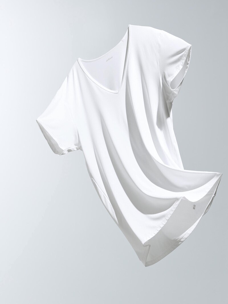 Футболка с v-образным вырезом airism