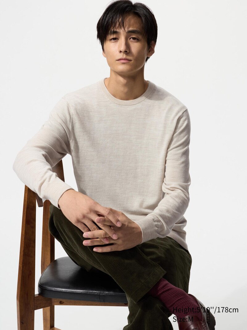 Свитер с v-образным вырезом из 100% мериносовой шерсти