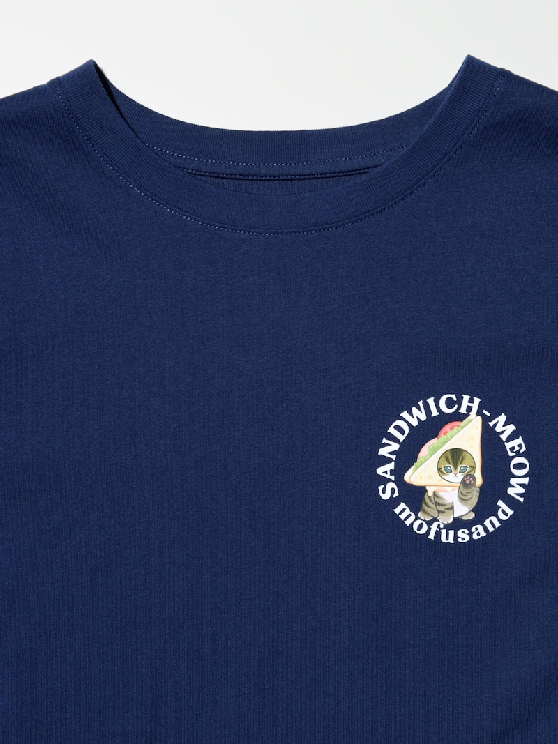 Футболка с графическим принтом mofusand ut