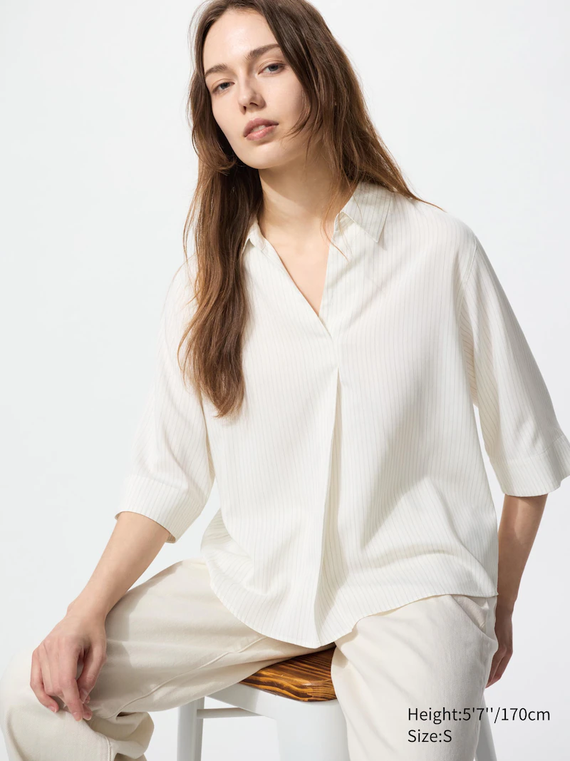 Блузка с отложным воротником и орнаментальным узором (3/4 рукав)