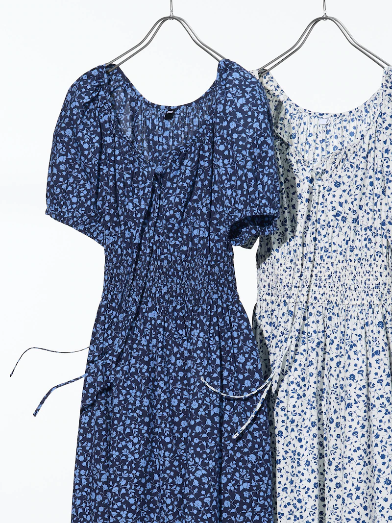 Платье с объемными рукавами (короткие рукава, принт)