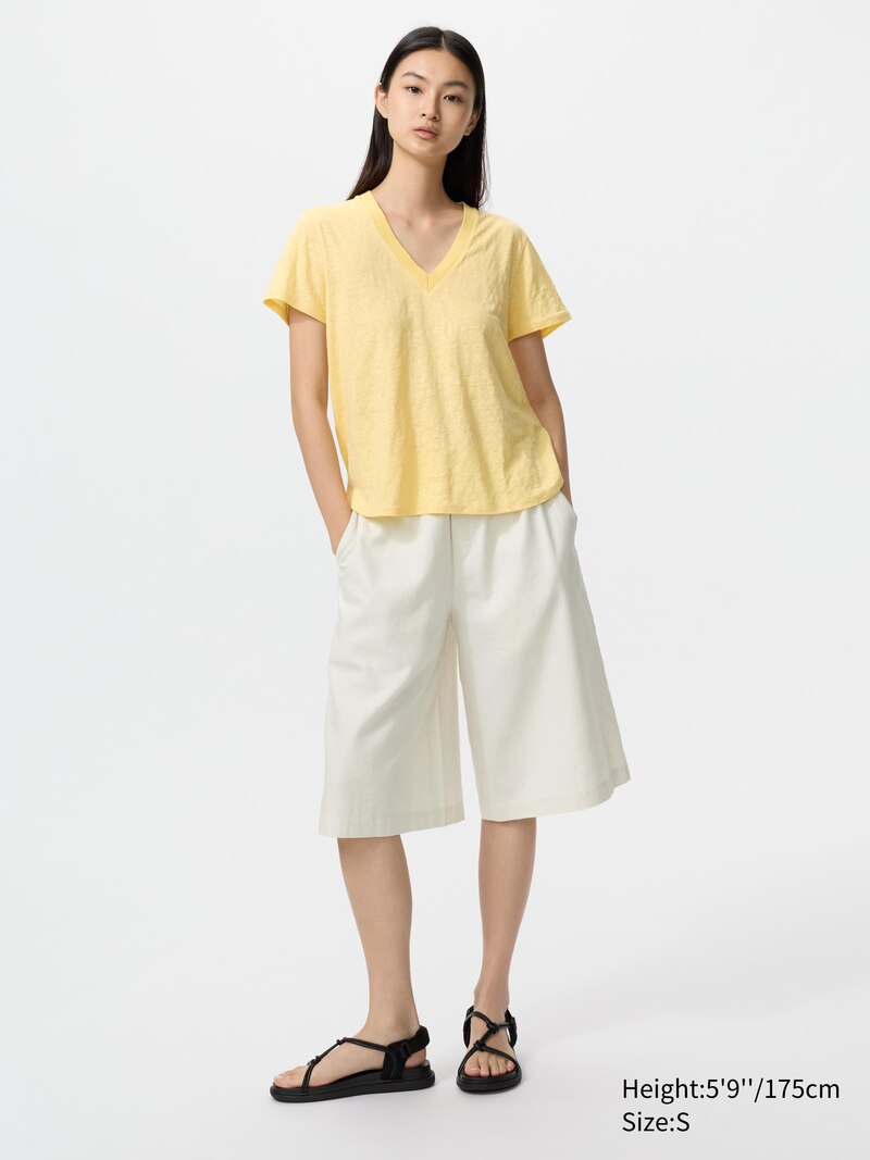 Льняная футболка с v-образным вырезом из 100% льна