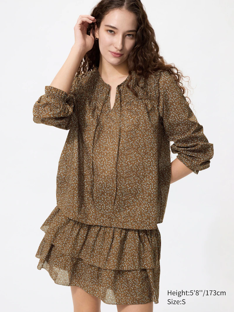 Мини-юбка с объемом (сборка, оборка) в коричневом исполнении