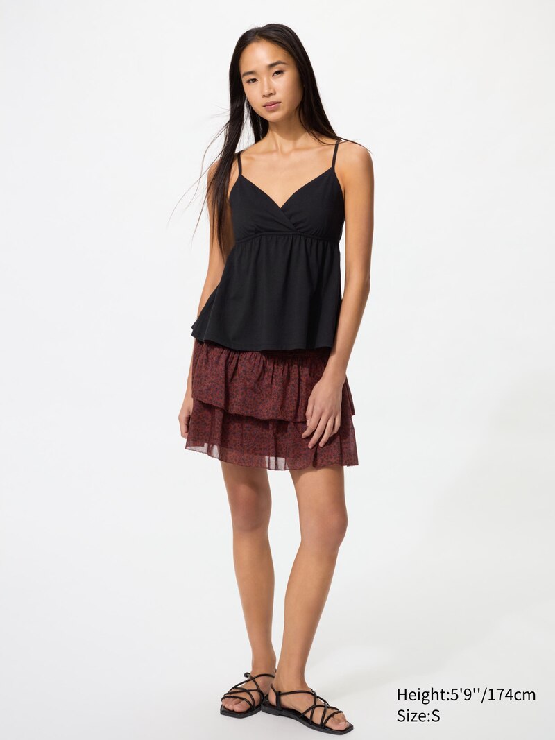 Мини-юбка с объемом (сборка, оборка) в коричневом исполнении