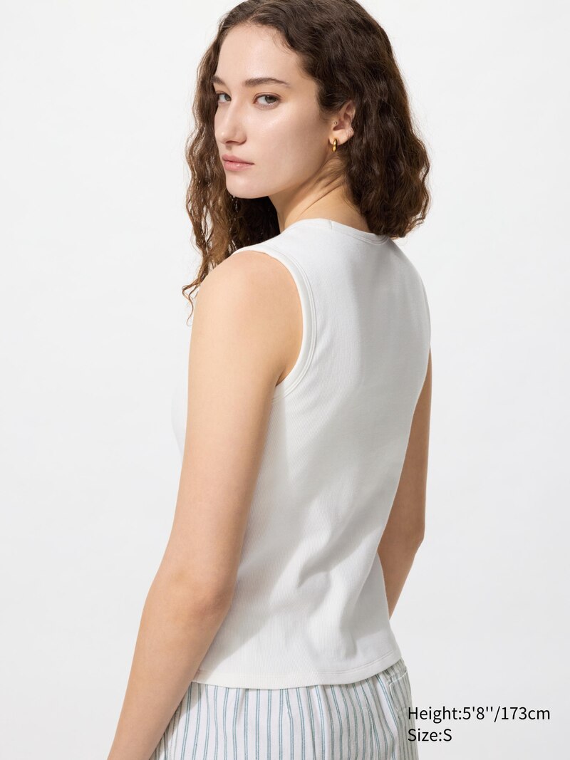 Топ с v-образным вырезом