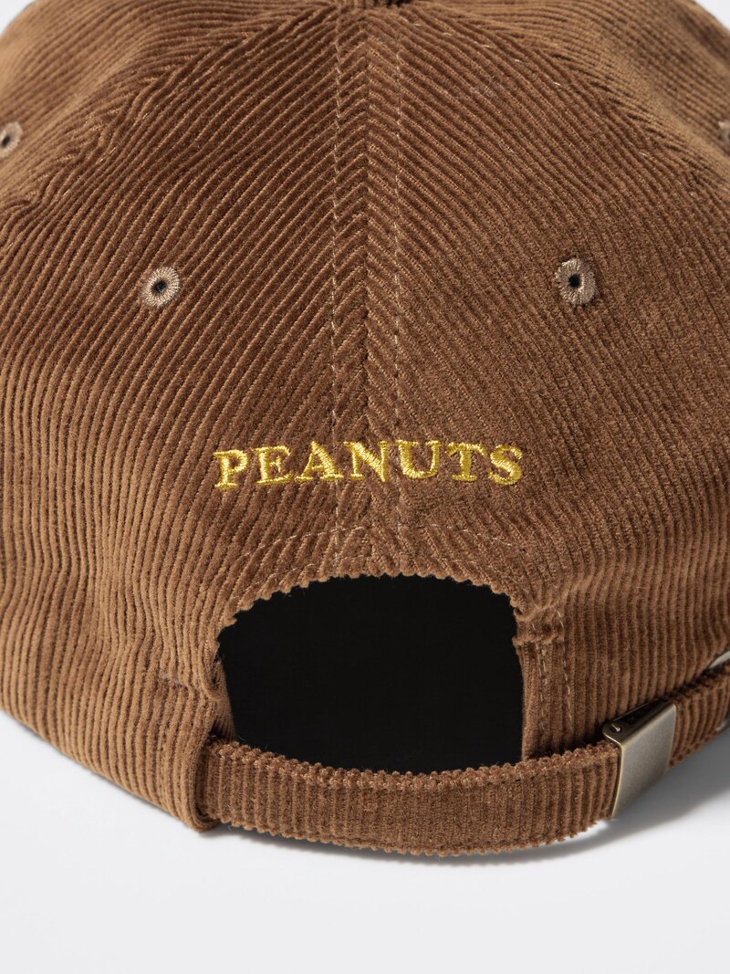 Кепка peanuts ut (кордуровая)